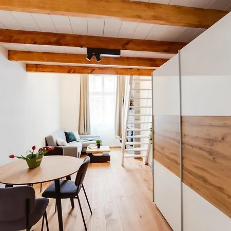 Dream Duplex On Riverside Apartment
